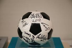 沙特变了：从为C罗本泽马豪掷千金，到对萨拉赫精打细算？